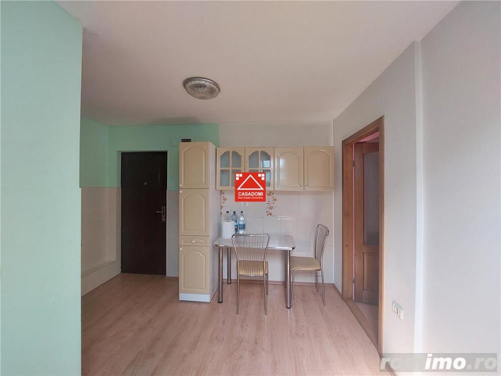 Apartament la mansarda, zona Metianu