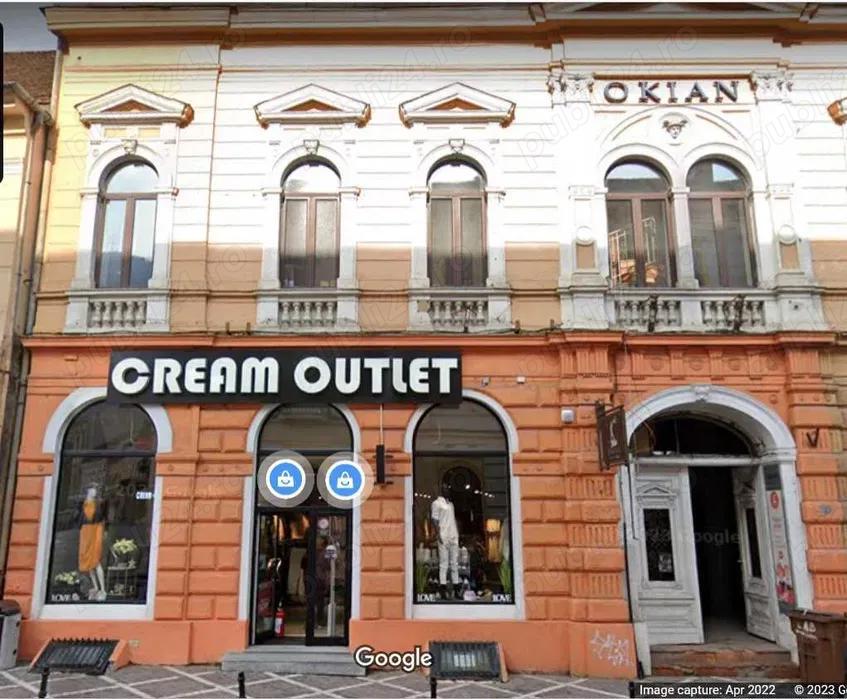 Vand spatiu comercial Piata Sfatului - Centrul Istoric Brasov