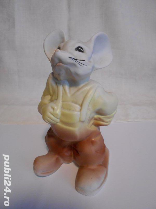 Bibelou   Soricel cu cascaval  pictat manual