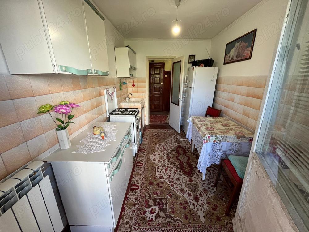 Apartament 3 camere Babadag etaj-3 cu BOXA privata 24mp