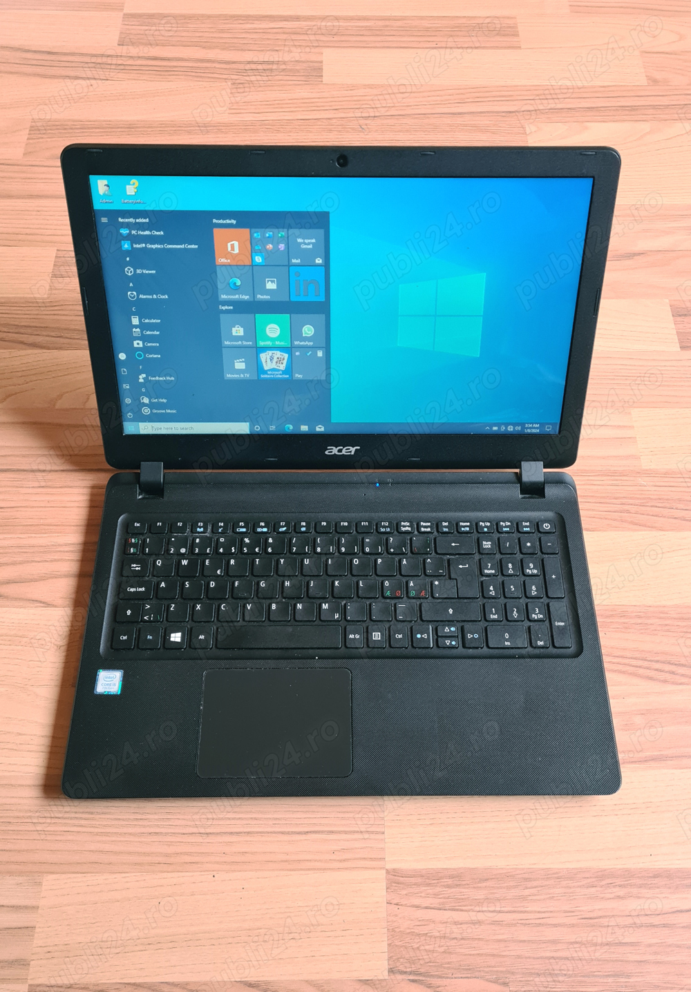 Latptop slim Acer 15", i5-7200u, 8 GB Ram, SSD 256 GB, baterie buna