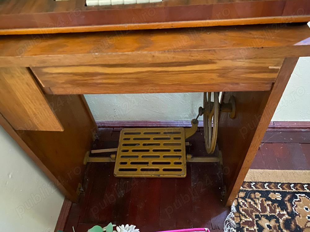 Masa lemn suport Masina de cusut 1980