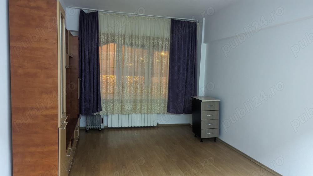 Proprietar vand apartament 1 camera bloc SNG1