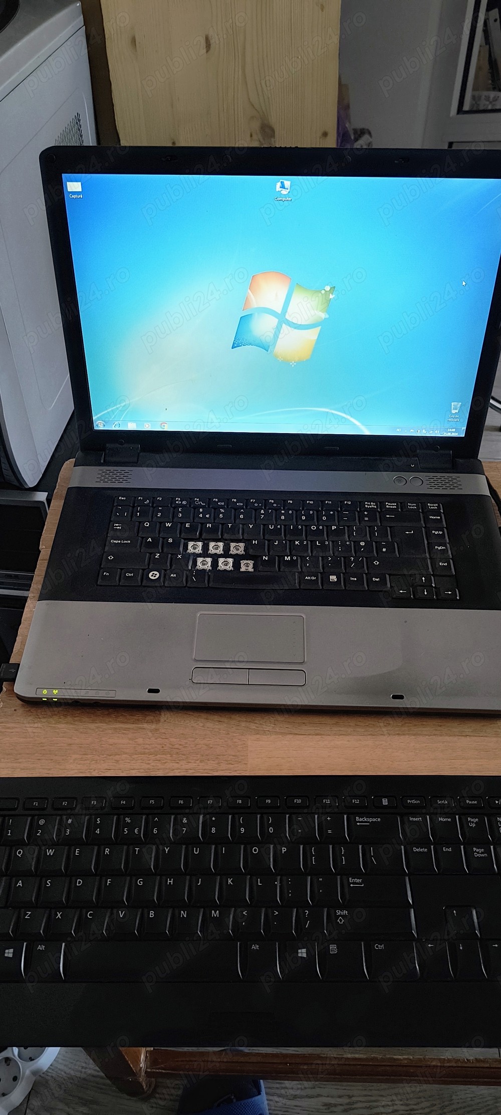 Vând laptop Advent 8117 pentru piese dar functional