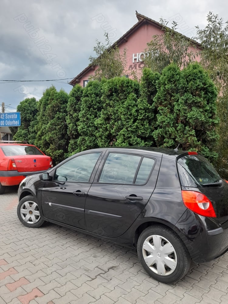 Vând Renault Clio din 2006