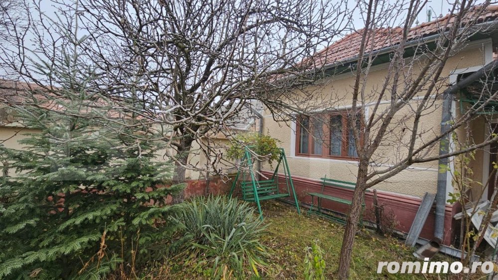 Casă individuala 3 camere, teren 2200 mp, garaj, terasa, pivnita, Pianu de Sus 