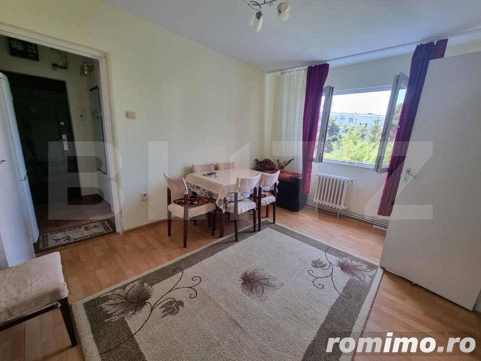 Apartament 3 camere, 47mp, etaj intermediar, zona Parang