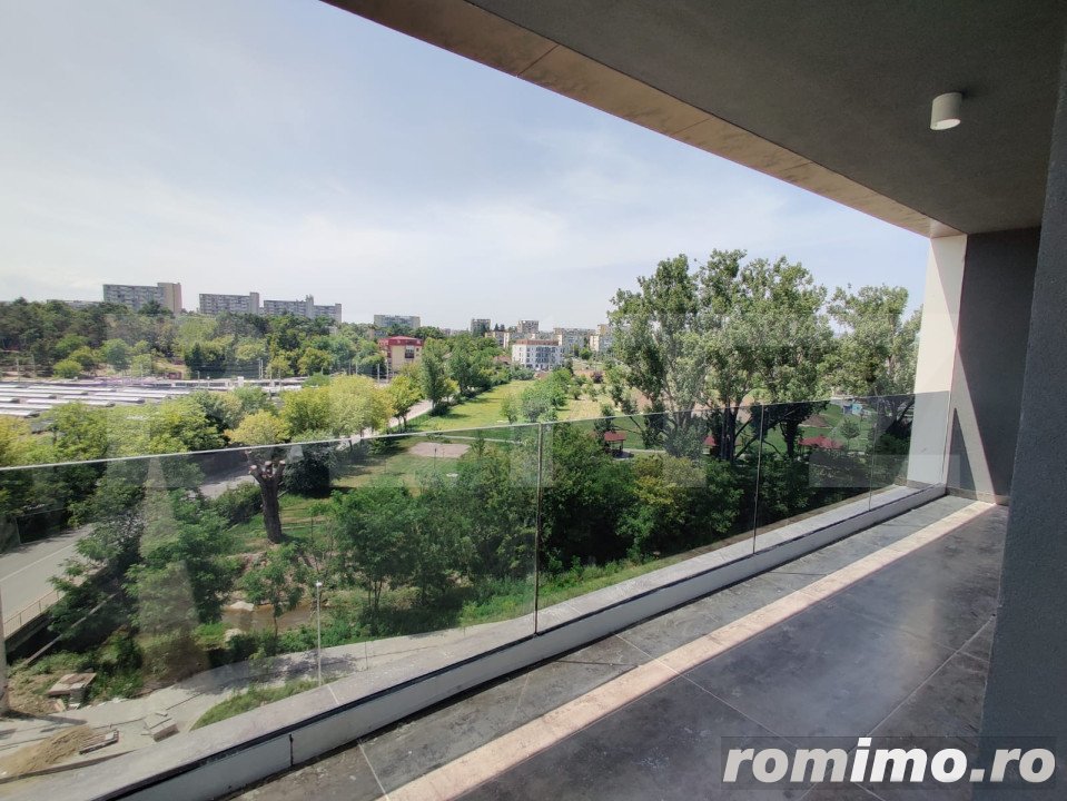 Apartament 2 camere finisat, 61 mp utili, balcon 22 mp, etaj intermediar, Sopor!