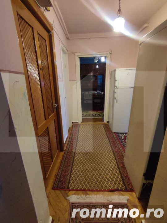 Apartament de 4 camere | Zonă bună | Balcon