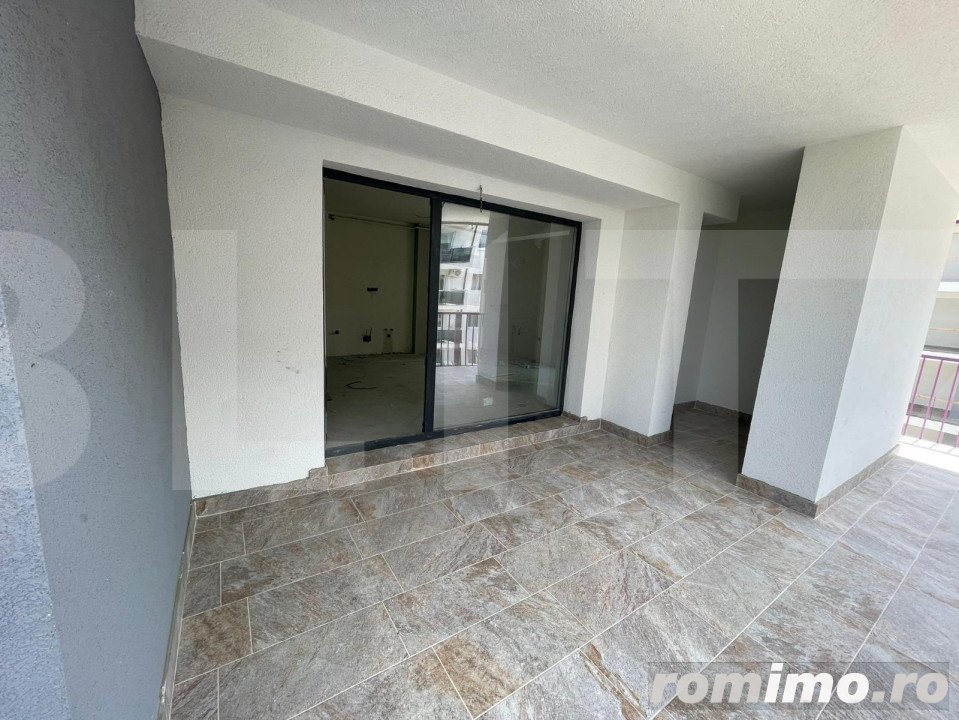 Apartament cu 3 camere, parter cu terasa, 55 m2,  la 2 min pe jos de Vivo