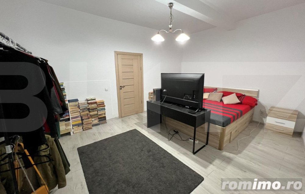 Apartament 2 camere, 65 mp, 2 boxe, parcare, zona Pietei Mihai Viteazul 