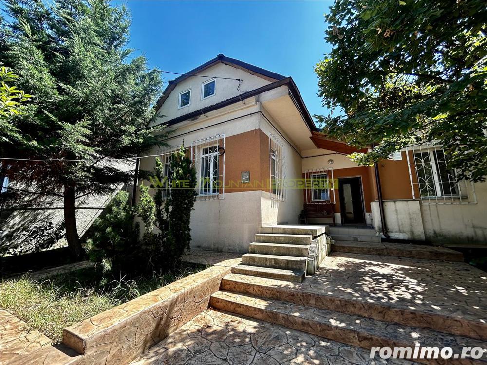 Casa individuala | Central | 2 locuri parcare | Gradina proprie