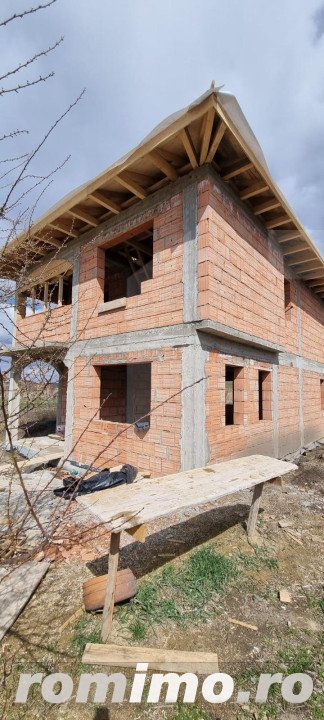 Investitie ! Proiect in executie ! Casa 110 mp utili, teren 460 mp, Dezmir !