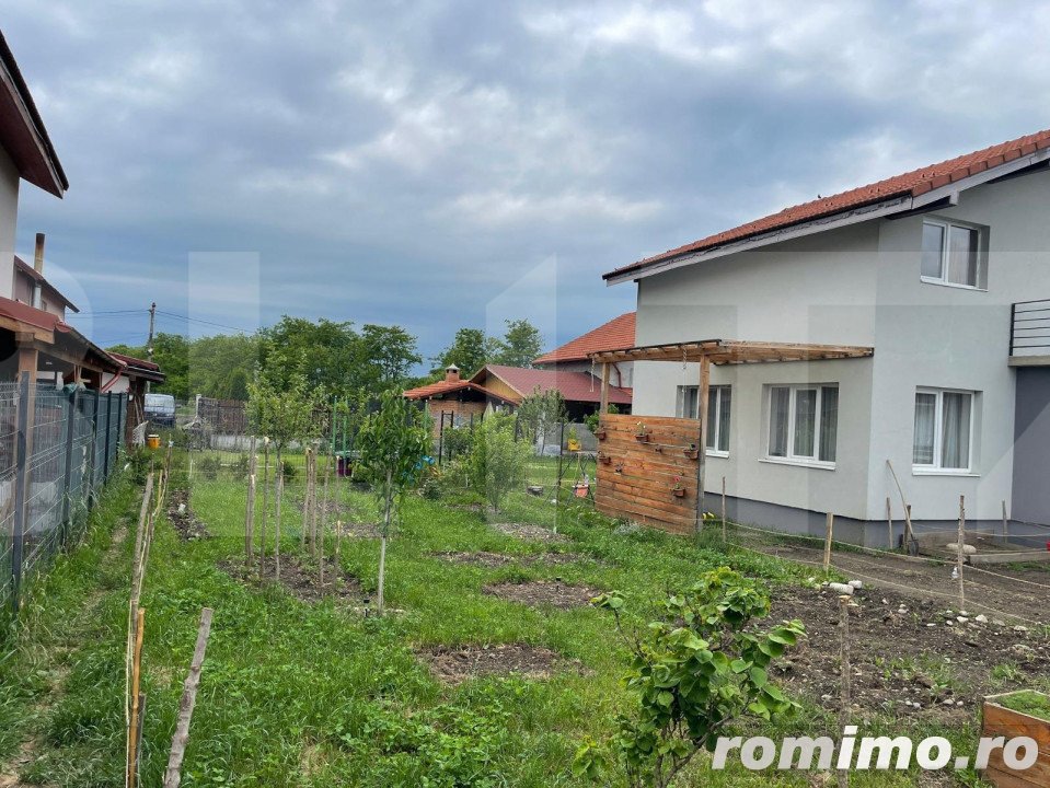 Casă individuală, finisată, 4 camere, 407 mp teren, Jucu