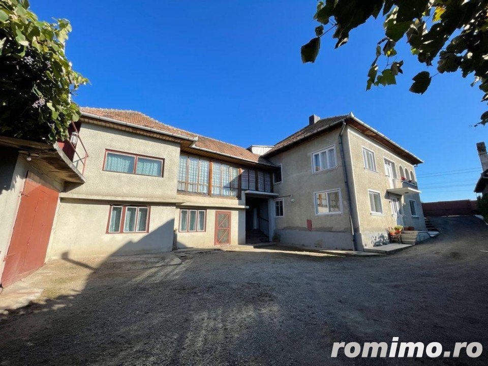 Casa individuala + anexa si gospodarie , 247 mp , 3 nivele, 1669 gradina, Gilau 