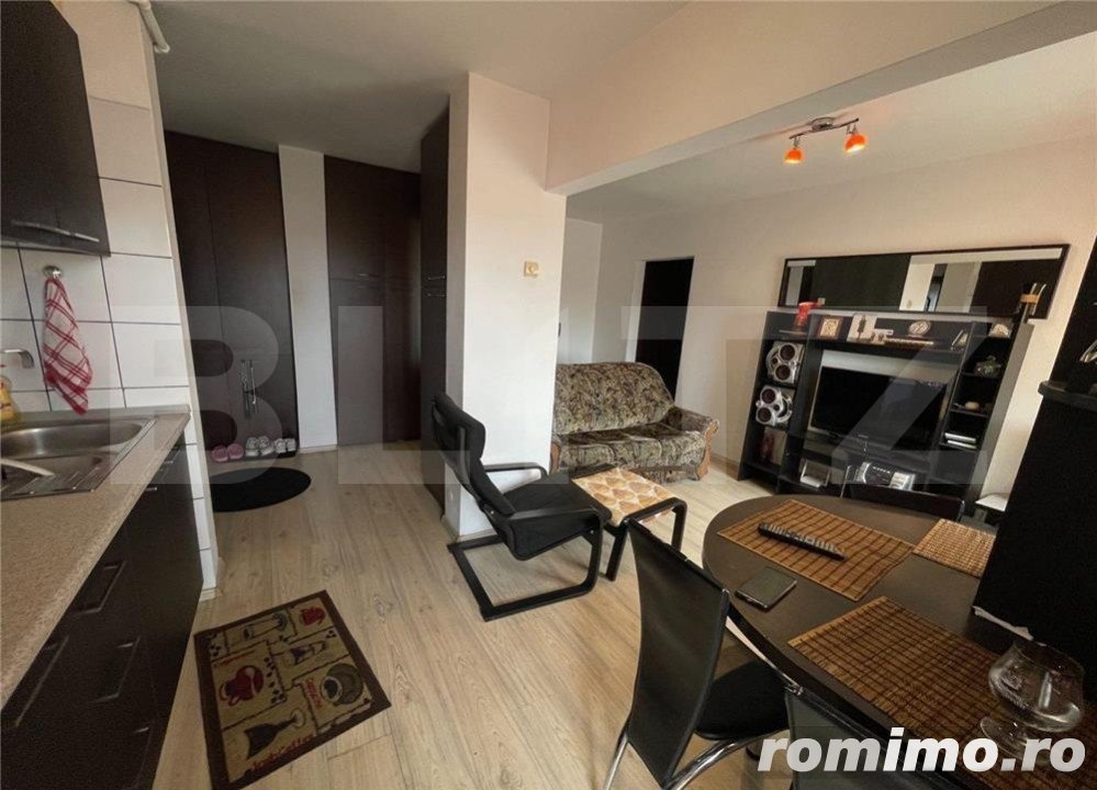 Apartament 3 camere, decomandat mobila la comanda  Malu Rosu