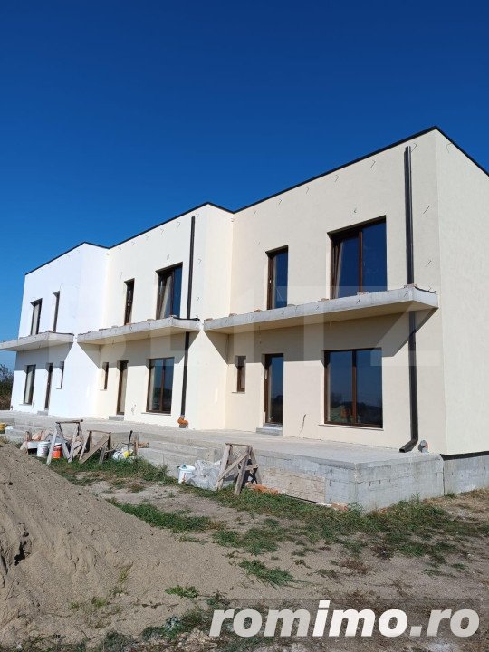 Casa tip triplex, 4 camere, 114 mp utili, Zona Plopi