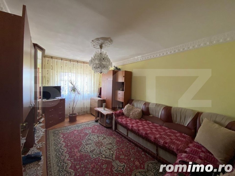 Apartament 3 camere, decomandat, 56mp, centrala proprie, zona Paltinis