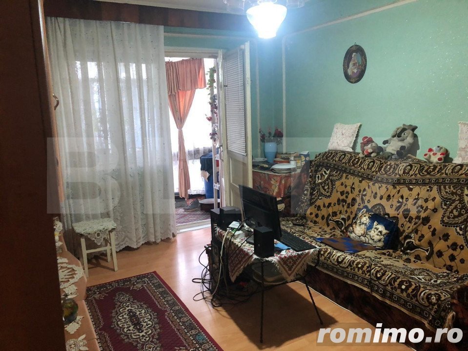 Apartament 3 camere decomandat, 50mp, etaj 2, zona Baraolt