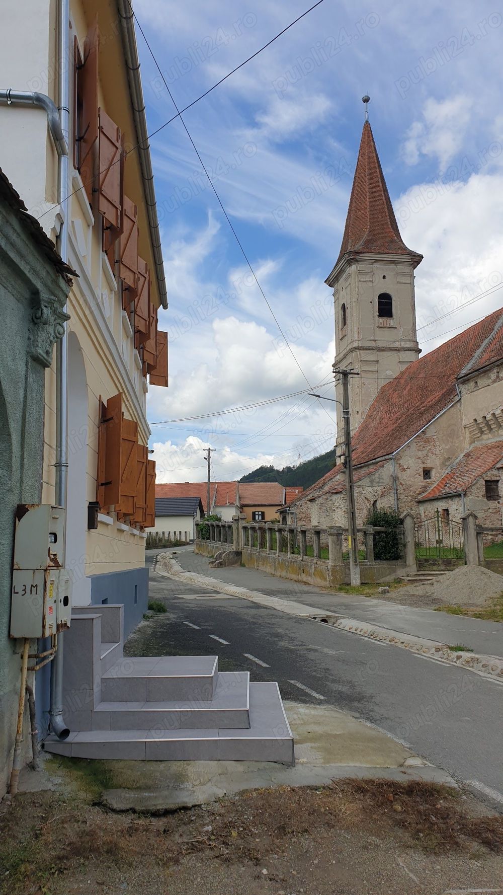 Vand pensiune clasificata la 3 stele, categoria "camere de închiriat", cu recenzii fb