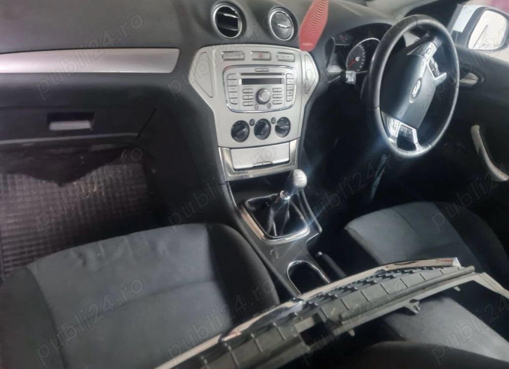 Dezmembrez Ford Mondeo 1.8 Diesel