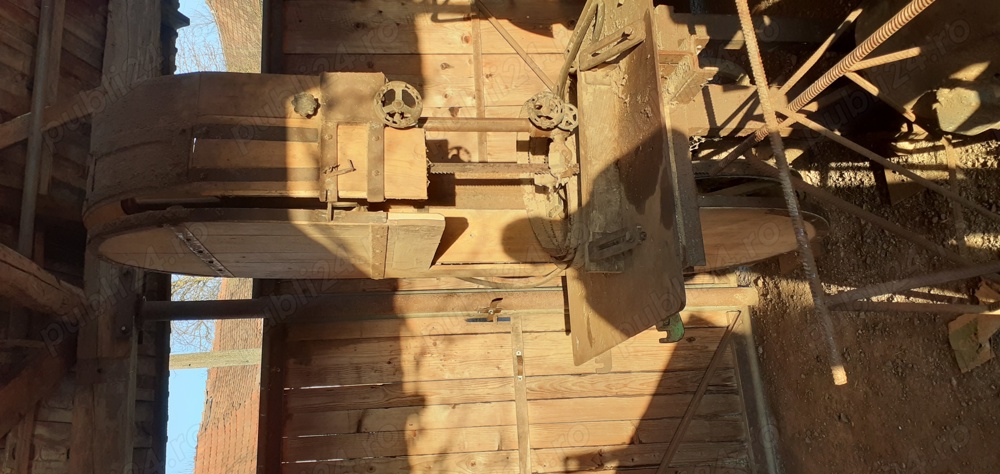 vand utilaje prelucrare lemn