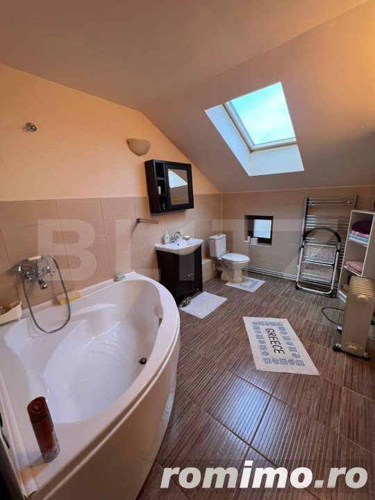 Casa de vanzare Podul Olt, zona centrala deosebita