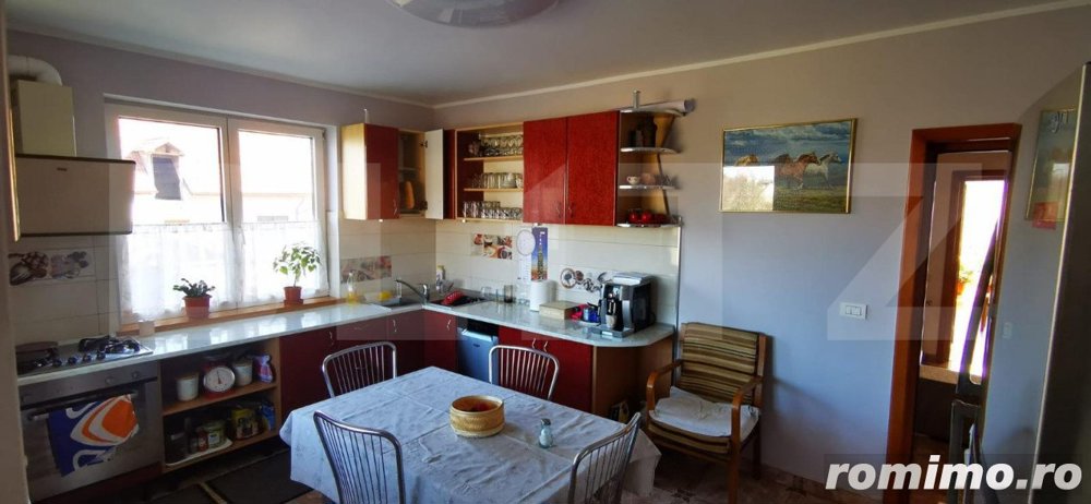 Casa in Harman, cu panouri fotovoltaice,  340 mp utili , 1000 mp teren