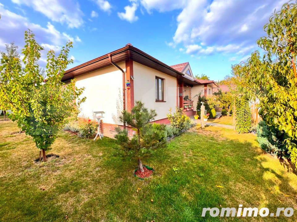 Casa 4 camere, 95mp, plan parter, zona doar de case,Miroslava