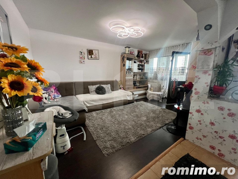 Apartament 4 camere, 100  mp, decomandat, cartier Burdujeni