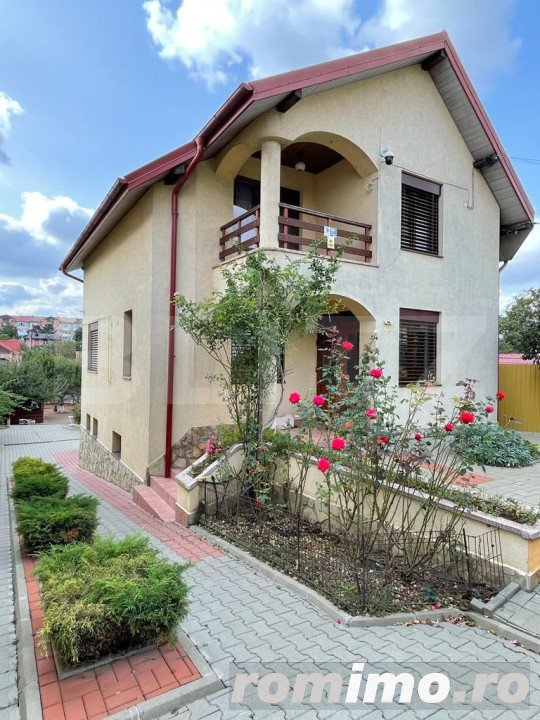 Casa premium, central, 224 mp, Botosani