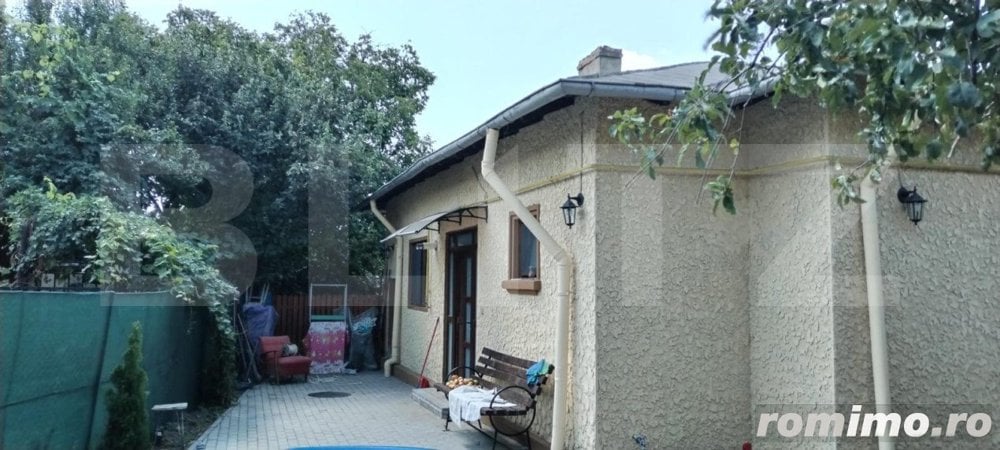 Casa familială renovată, 2 camere, 60mp, teren 320mp, Central