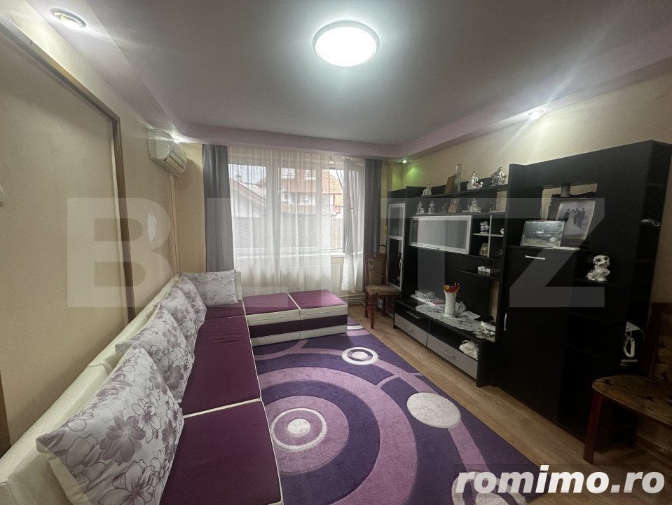 Apartament 3 camere, 70 mp , zona 8 Mai