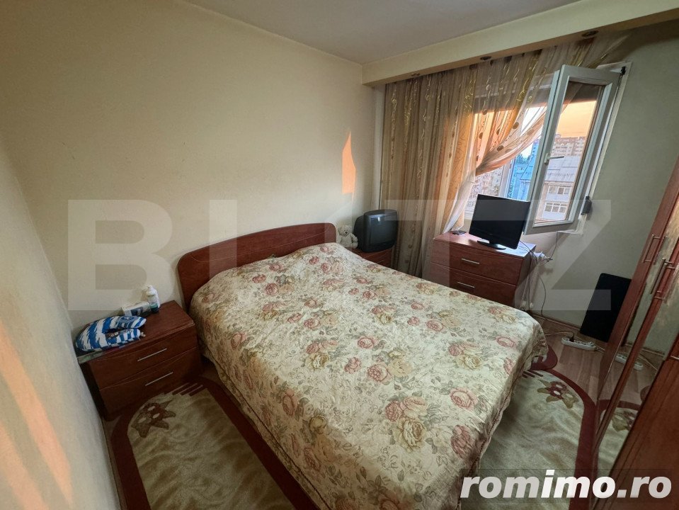 Apartament 3 camere semidecomandat 51 m ,craiovita noua , zona NIELA