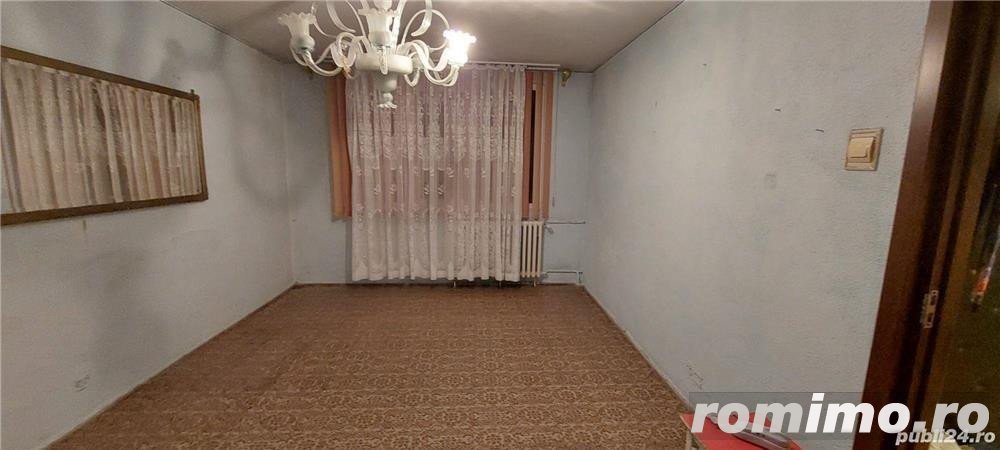 Apartament 3 camere, decomandat, 65 mp, etaj 4, zona Trapezului