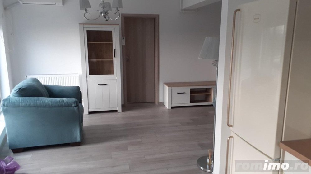 Apartament 3 camere, semidecomandat in bloc boutique, zona Trapezului