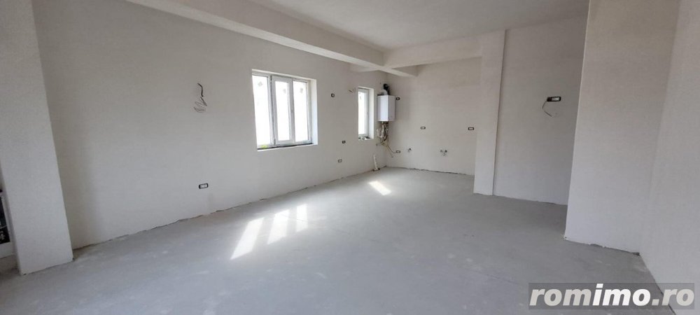 Apartament 2 camere, semifinisat, zona Straulesti 