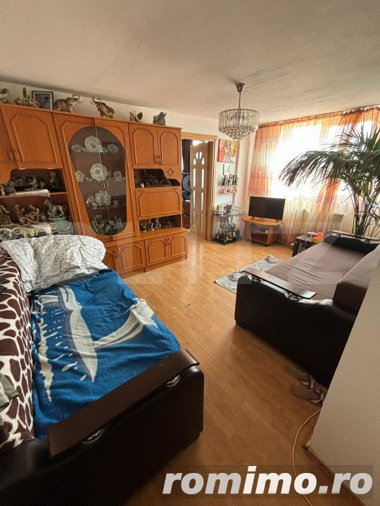 Apartament de vanzare zona LAMA 