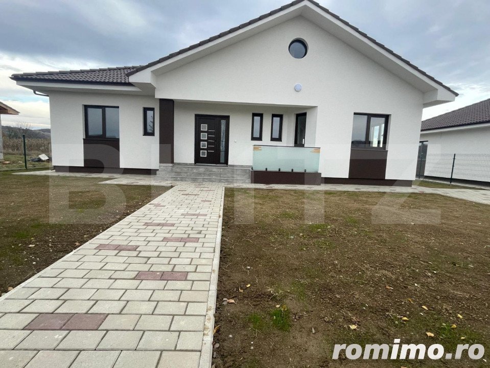 Casa de vanzare, cu 4 camere, 145 mp, 750 mp teren, zona-Unirea