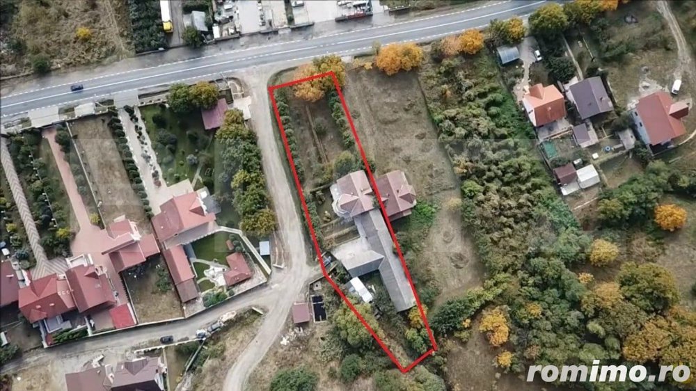 Casa de vanzare 260mp utili, 17 ari teren si 160mp anexe!