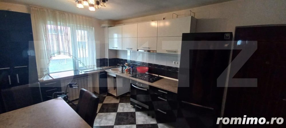 Apartament 3 camere ,zona Lidl Andrei Muresanu