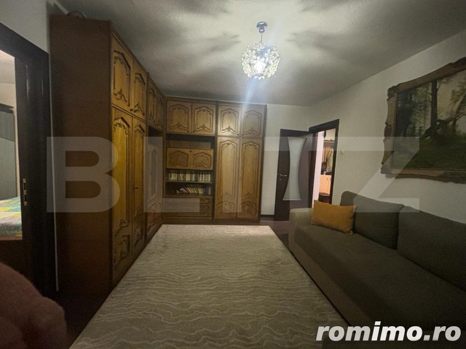 Apartament 4 camere, 85 mp, decomandat, zona Centrala