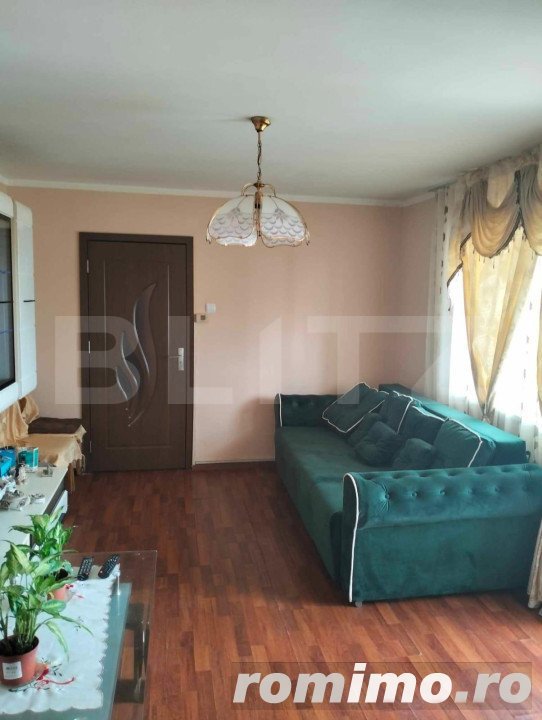 Apartament 2 camere, zona Micro14 , cu acoperiș și balcon inchis