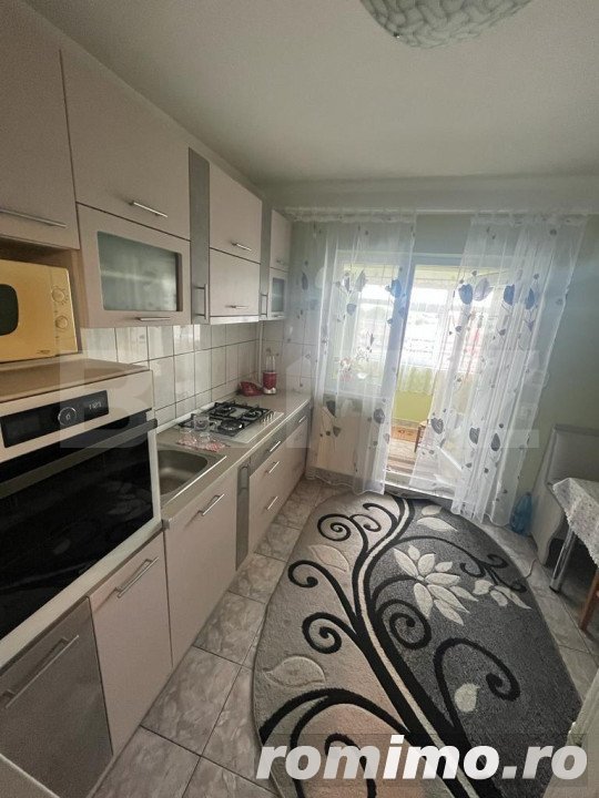 Apartament de vanzare , 78 mp ,Zona Botizului , cu acoperiș 