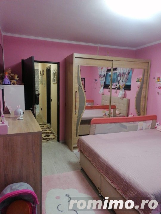 Apartament deosebit, 3 camere, mobilat si utilat, zona Subcetate