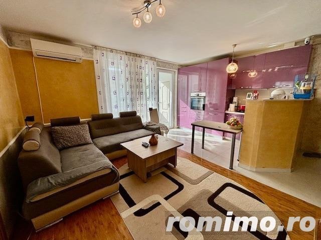 Apartament 3 camere, 57 mp utili, zona Porii