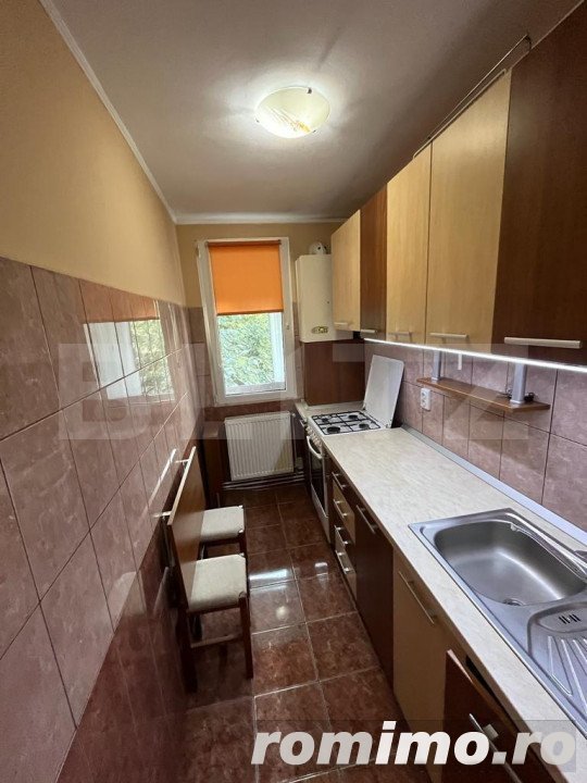 Apartament de vanzare , 40 mp , Zona Carpati I