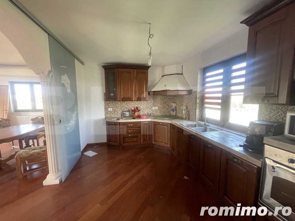 Casa de vanzare | 384mp construiti | Botiz