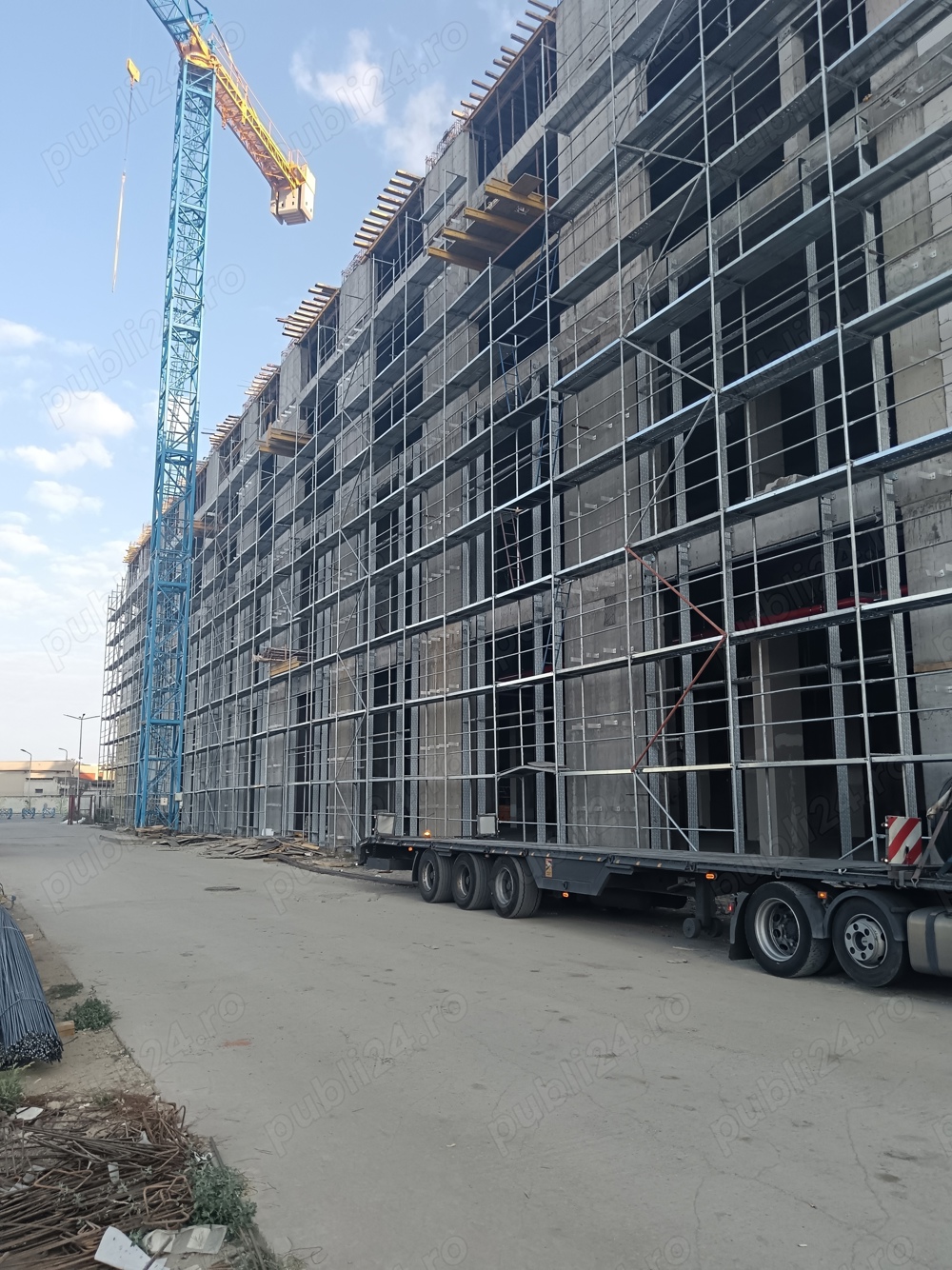 Angajam muncitori calificați  si necalificati în constructii