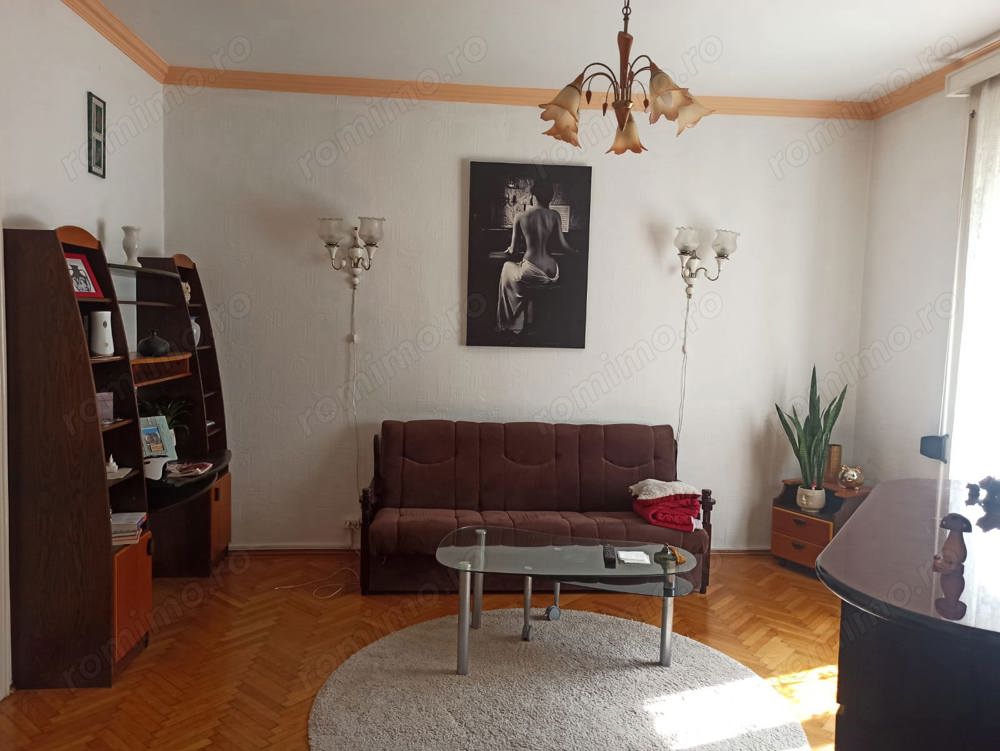 Apartament la vila, zona Prefecturii-Medicină 